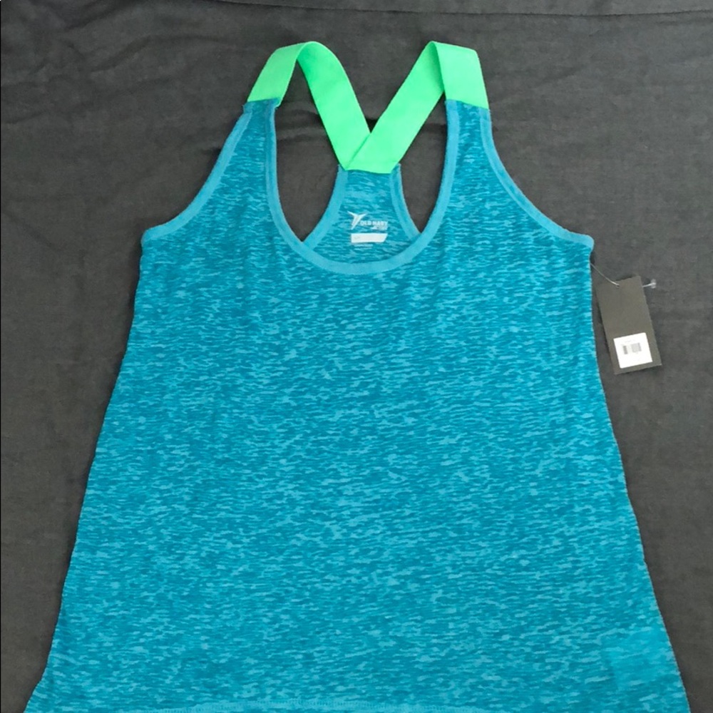 NWT old navy workout shirt